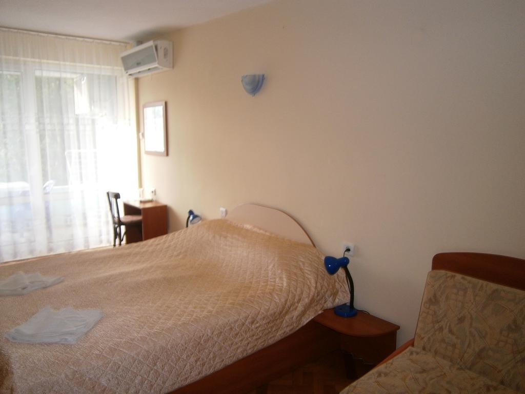 Ariana Hotel Kiten  Zimmer foto
