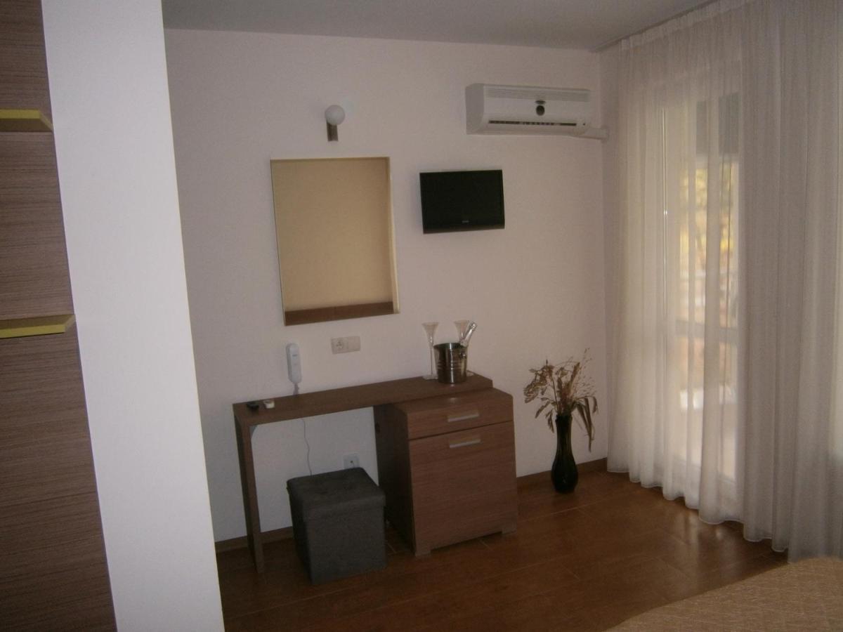 Ariana Hotel Kiten  Zimmer foto